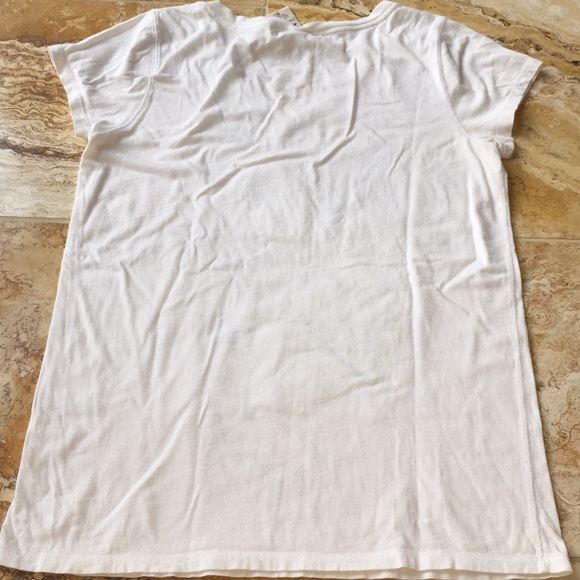 Lucky Brand VNeck/Fish appliqué/short/cap sleeves - Picture 5 of 8